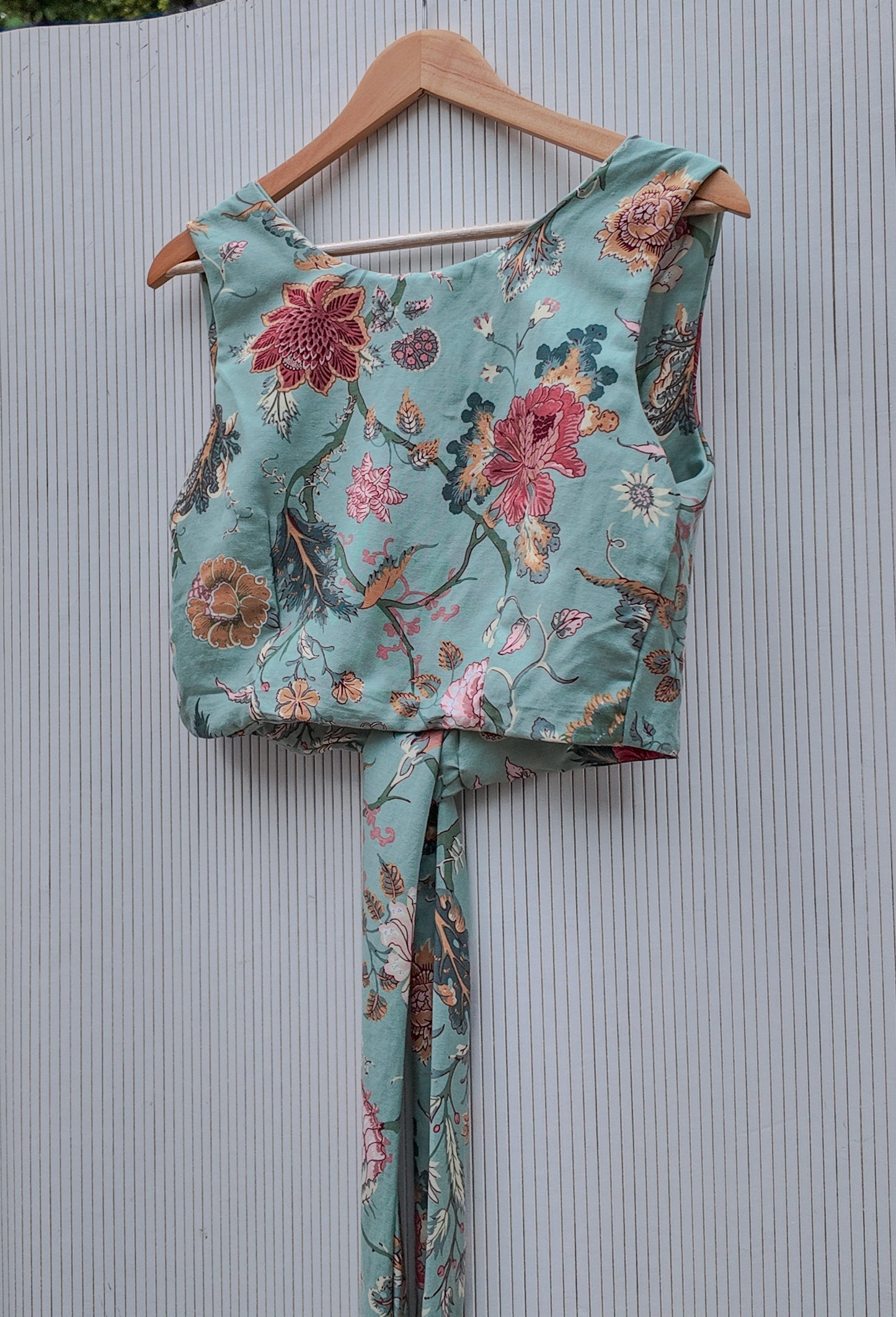 Open Back Chinoiserie pattern