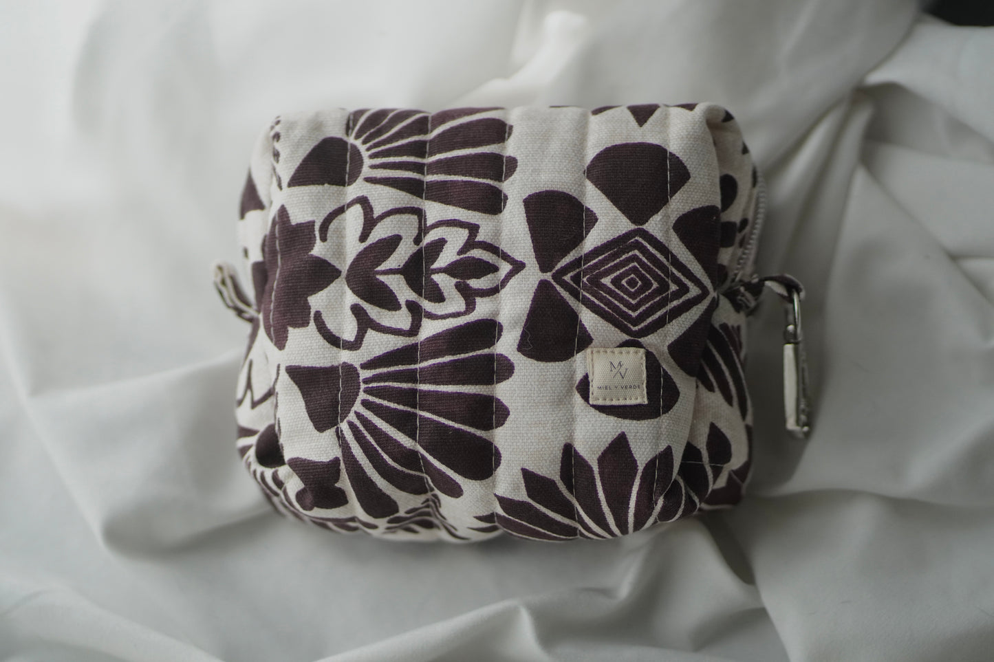 Cosmetic Bag Burgundy Flowers