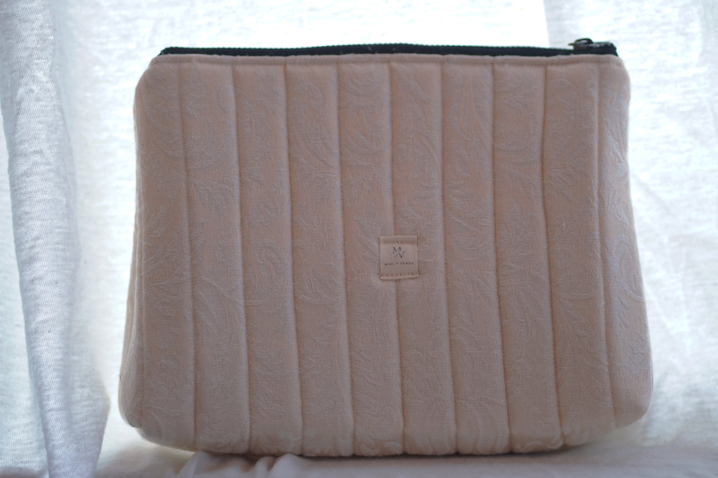 Toiletry Bag Baby White Pattern