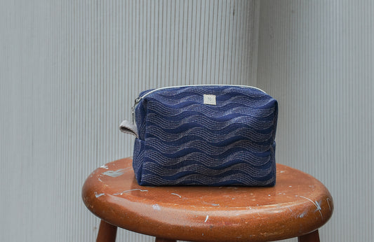 Cosmetic bag