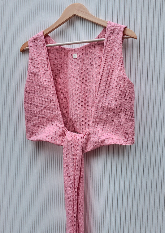 Open back top in eyelet pink